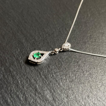 taranox-halskette-emerald-drop-aus-925-sterlingsilber-echter-edelstein-gruener-smaragd-tnx207-seitenansicht