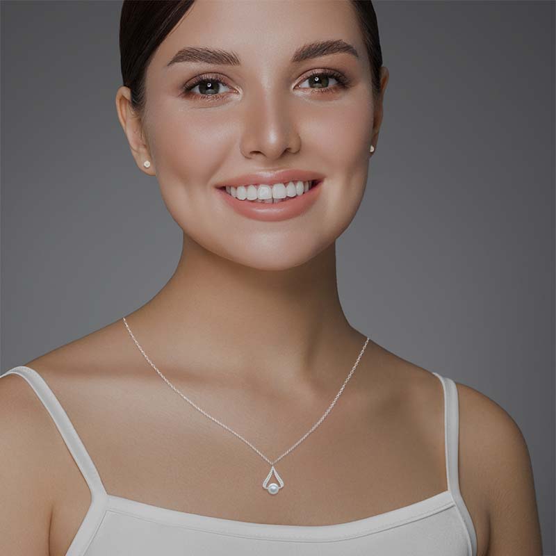 taranox-halskette-pearl-elegance-sterlingsilber-925-suesswasserzuchtperle-zirkonia-kristalle-tnx407-modelfoto